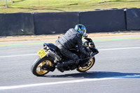 brands-hatch-photographs;brands-no-limits-trackday;cadwell-trackday-photographs;enduro-digital-images;event-digital-images;eventdigitalimages;no-limits-trackdays;peter-wileman-photography;racing-digital-images;trackday-digital-images;trackday-photos
